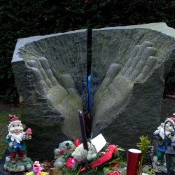 {title|urlencode} by Hans Leutscher © 2026 All rights reserved. J. J. Leutscher